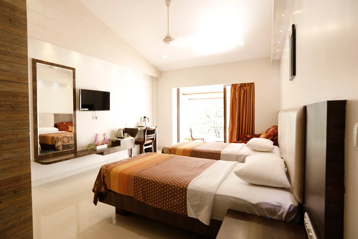 room-03 Unnamed 29